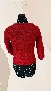 pull fleur rouge derriere.webp