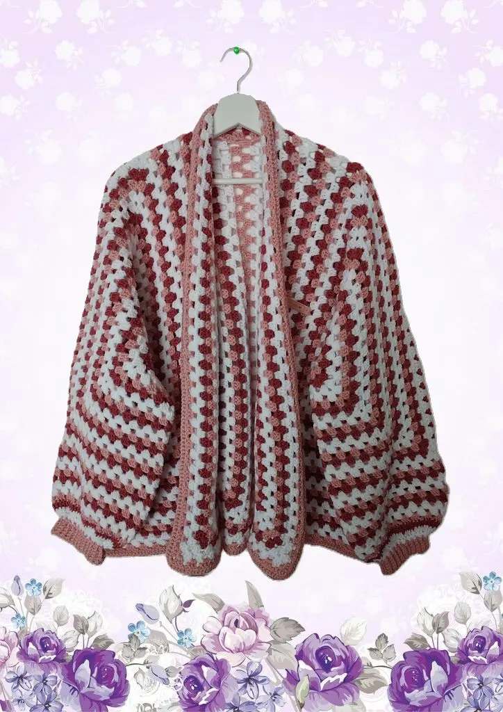 gilet fraise ceintre.webp